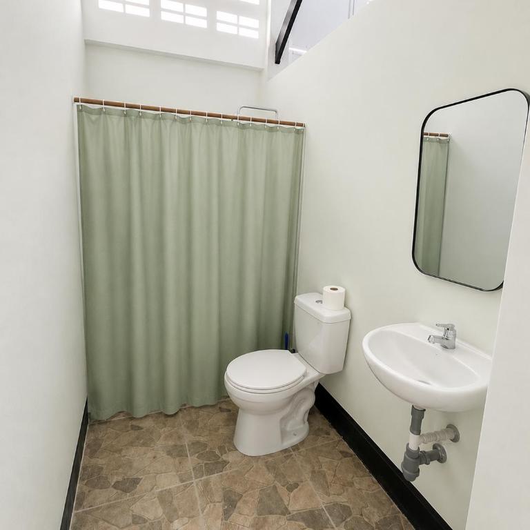 Espectacular casa con piscina privada en el centro de Girardot - Villa con piscina privada - 19
