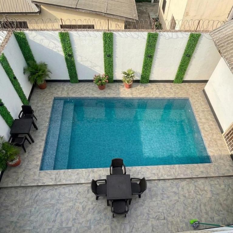 Espectacular casa con piscina privada en el centro de Girardot - Villa con piscina privada - 3