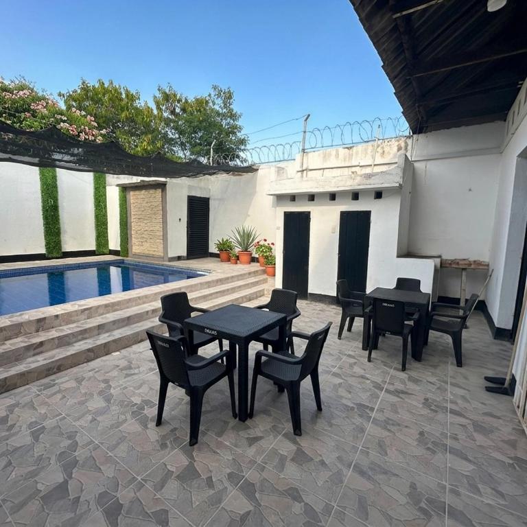 Espectacular casa con piscina privada en el centro de Girardot - Villa con piscina privada - 5