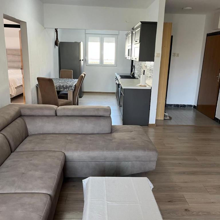 A3 Budva - Apartman sa 2 Spavaće Sobe - 5