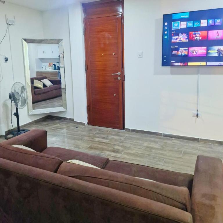 Apartamento de 2 habitaciones con balcón y Wifi - Two-Bedroom Apartment with Balcony - 6