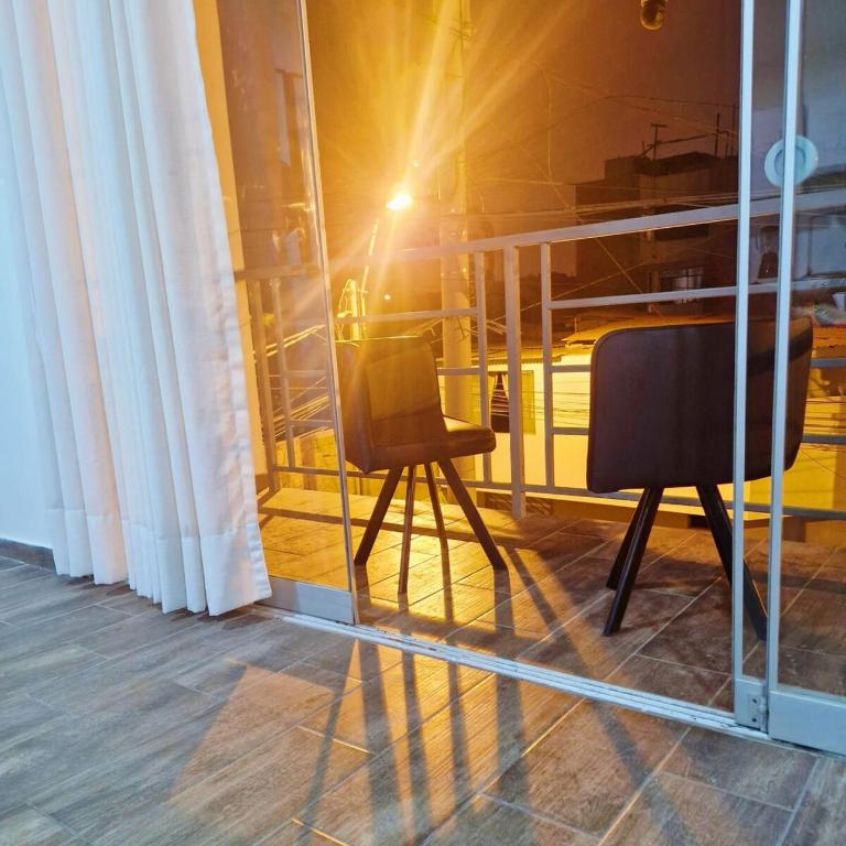 Apartamento de 2 habitaciones con balcón y Wifi - Two-Bedroom Apartment with Balcony - 11