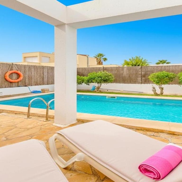 Familienfreundliches charmantes Ferienhaus mit Grill, Terrasse und Garten - Maison 4 Chambres - 15
