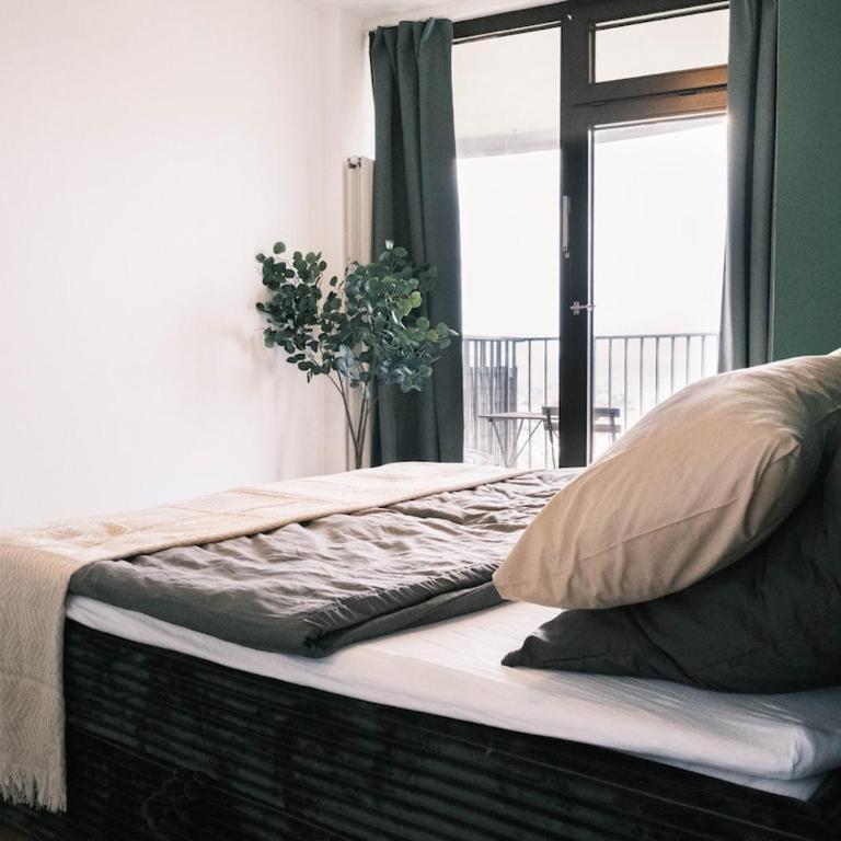 NEU Proud Skyline Suite im Augsburger Hotelturm 2 Balkone - Apartment mit 1 Schlafzimmer - 6
