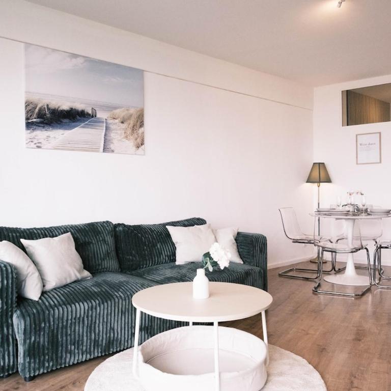 NEU Proud Skyline Suite im Augsburger Hotelturm 2 Balkone - Apartment mit 1 Schlafzimmer - 21