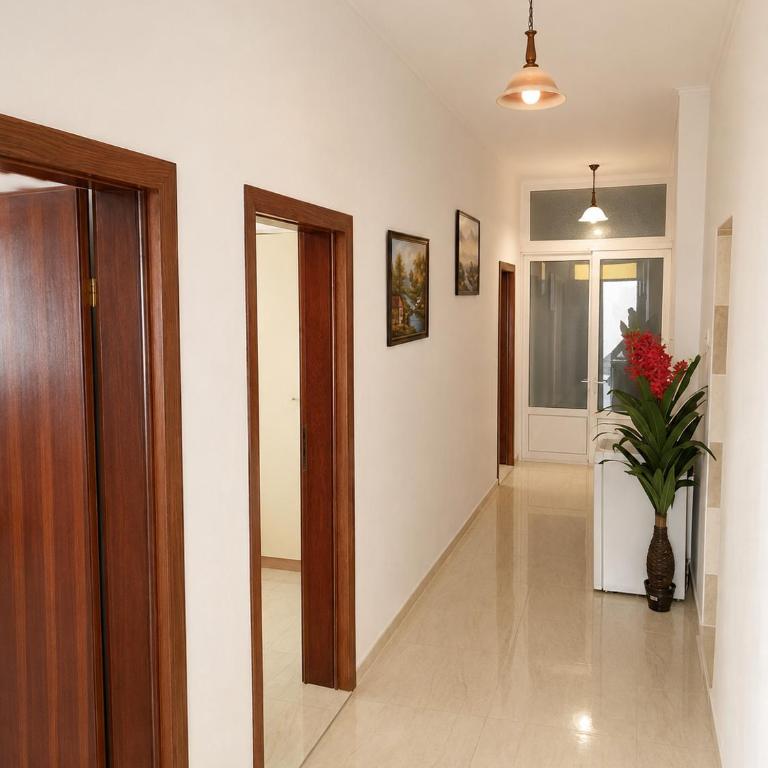 Ulpiana Grand Apartment - Apartman sa 3 Spavaće Sobe - 1