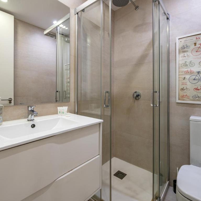 Confort, 2 Baños y AC-A 6 min en Metro de Gran Vía - Apartment mit 2 Schlafzimmern - 21