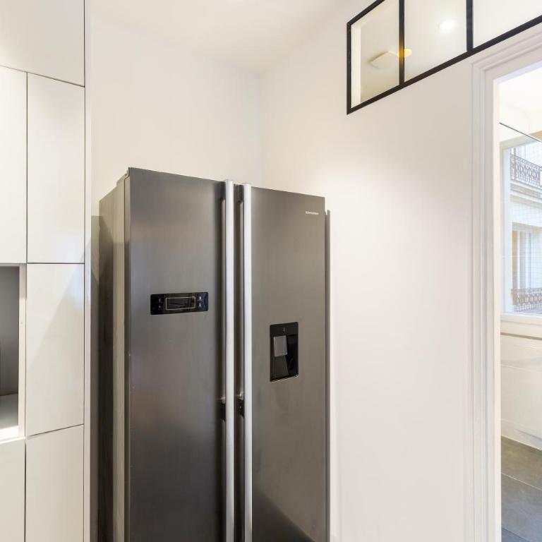 Elegant 2BR - Sleeps 6 - Steps from Arc de Triomphe - Superior Apartment mit 2 Schlafzimmern - 5