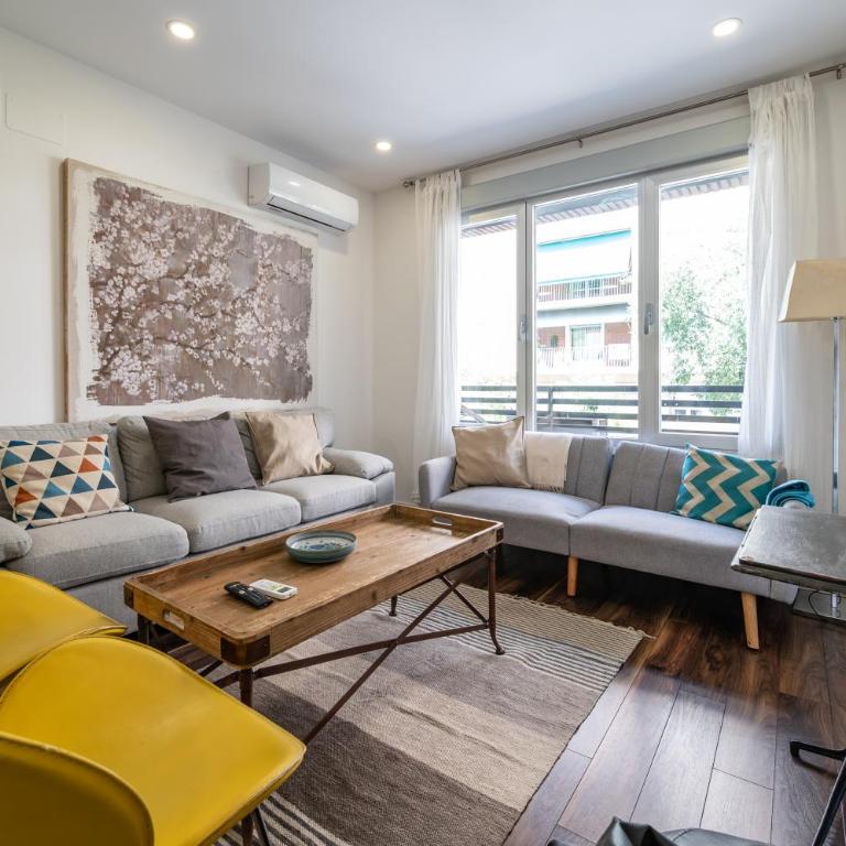 Confort, 2 Baños y AC-A 6 min en Metro de Gran Vía - Apartment mit 2 Schlafzimmern - 1