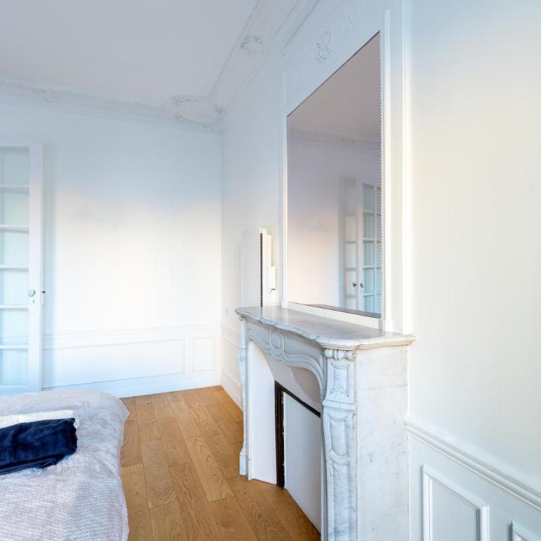 Elegant 2BR - Sleeps 6 - Steps from Arc de Triomphe - Superior Apartment mit 2 Schlafzimmern - 11