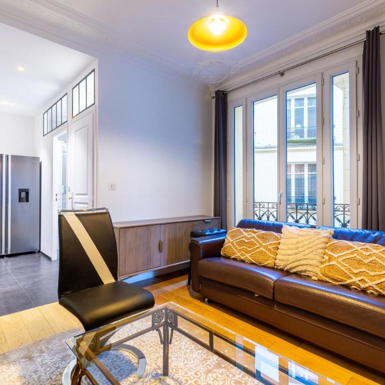 Elegant 2BR - Sleeps 6 - Steps from Arc de Triomphe - Superior Apartment mit 2 Schlafzimmern - 30