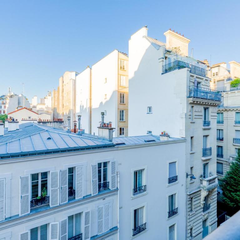 Elegant 2BR - Sleeps 6 - Steps from Arc de Triomphe - Superior Apartment mit 2 Schlafzimmern - 29