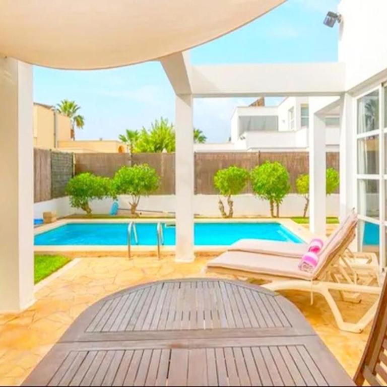 Familienfreundliches charmantes Ferienhaus mit Grill, Terrasse und Garten - Maison 4 Chambres - 24