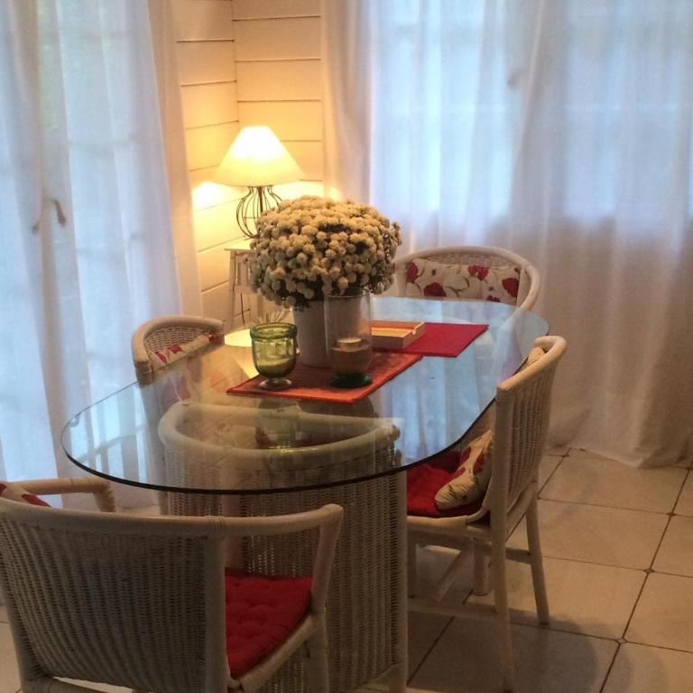 A hidden Paradise - charming chalet with 2,400m2 garden, 5 minutes from the beach - Casa de 2 dormitorios - 8