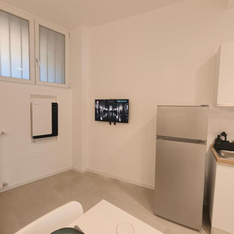 Duomo 10 Min - Spacious Studio with AC, Dryer & Self Check-In - Appartamento con 1 Camera da Letto - 9