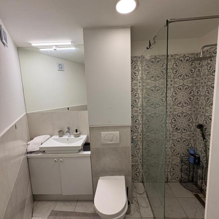 Villa Aba apartments - Deluks Dvokrevetna Soba sa Bračnim Krevetom - 1