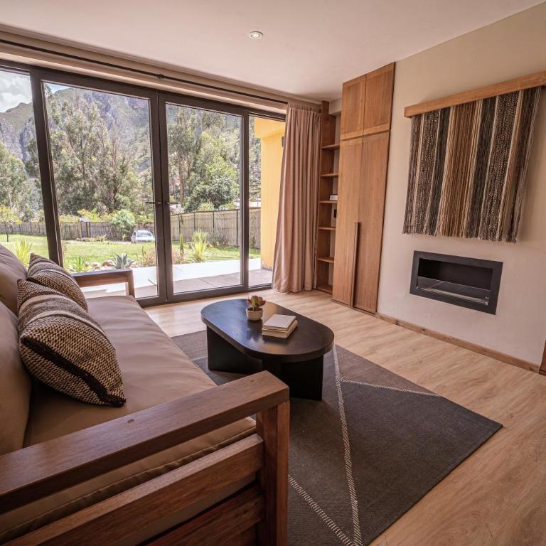 Earth Tones Tiny Homes & Suites - Family Suite - 2