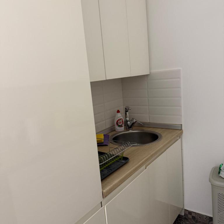 Sarajevo City Vibes near SCC - One-Bedroom Apartment - 8