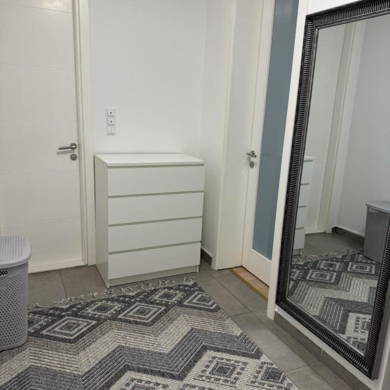 Sarajevo City Vibes near SCC - One-Bedroom Apartment - 10