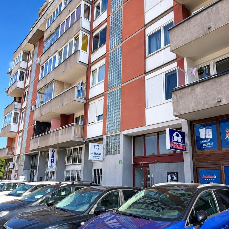 Sarajevo City Vibes near SCC - One-Bedroom Apartment - 12