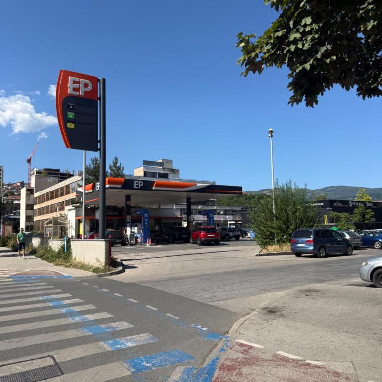 Sarajevo City Vibes near SCC - One-Bedroom Apartment - 13