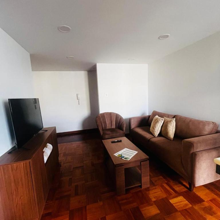 Comfortable flat 2-hab near US embassy - pet friendly - Two-Bedroom Apartment - 2
