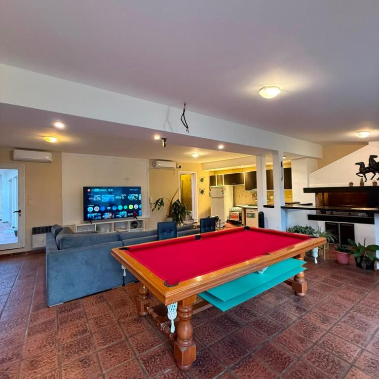 Casa de categoría con pileta en Villa Dolores - Casa de 2 dormitorios - 18