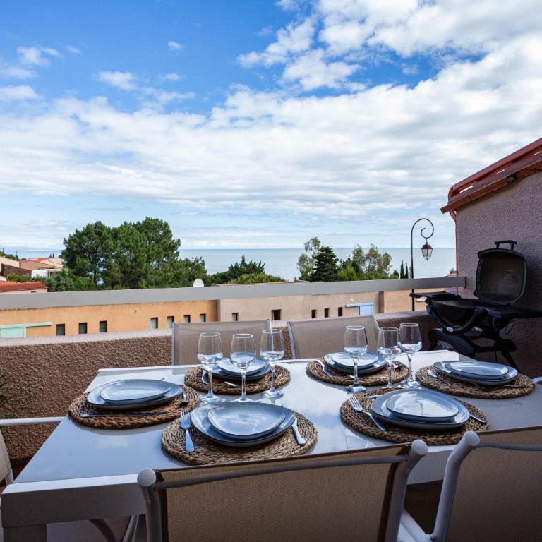 Superbe T3 vue sur mer parking privé classé 3 étoiles - Two-Bedroom Apartment - 10