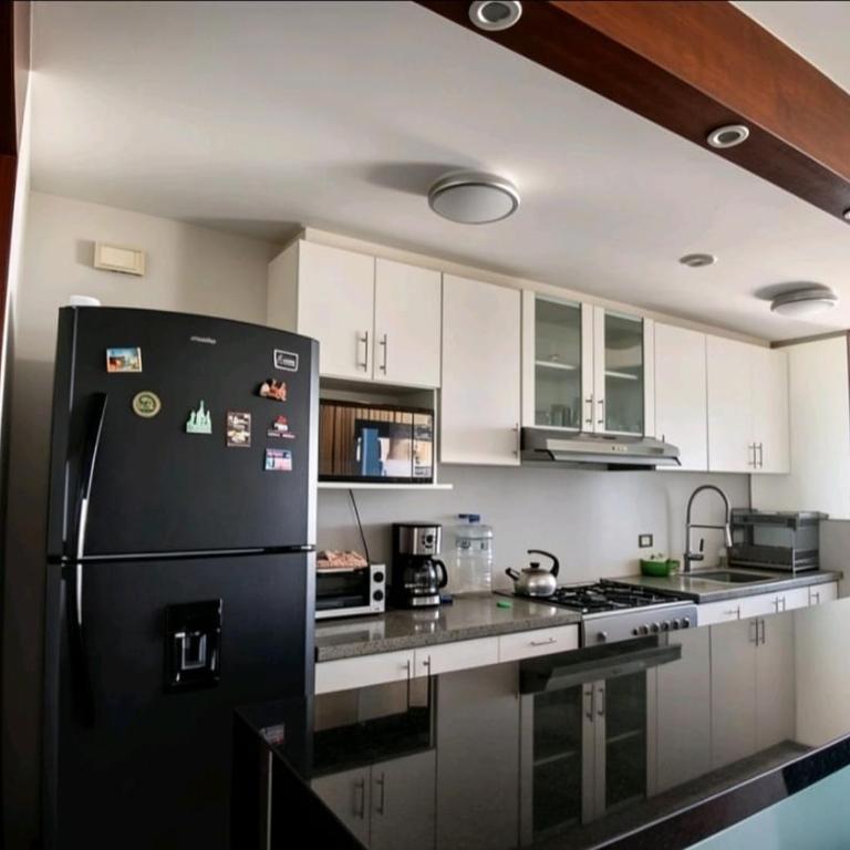 Shared apartment with ocean views - Three-Bedroom Apartment - 8