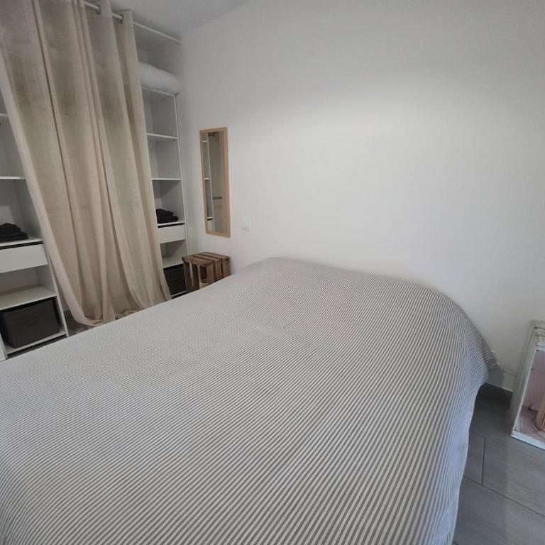 Cottage for 4 people near the city center - Two-Bedroom Apartment - 3