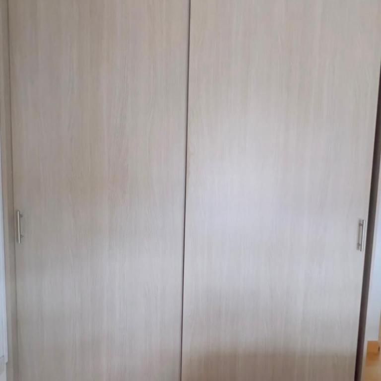 Cozy apartment near the airport - Three-Bedroom Apartment - 2