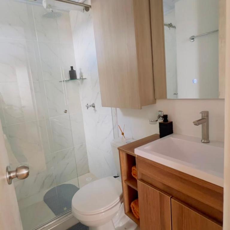 Cozy apartment near the airport - Three-Bedroom Apartment - 20