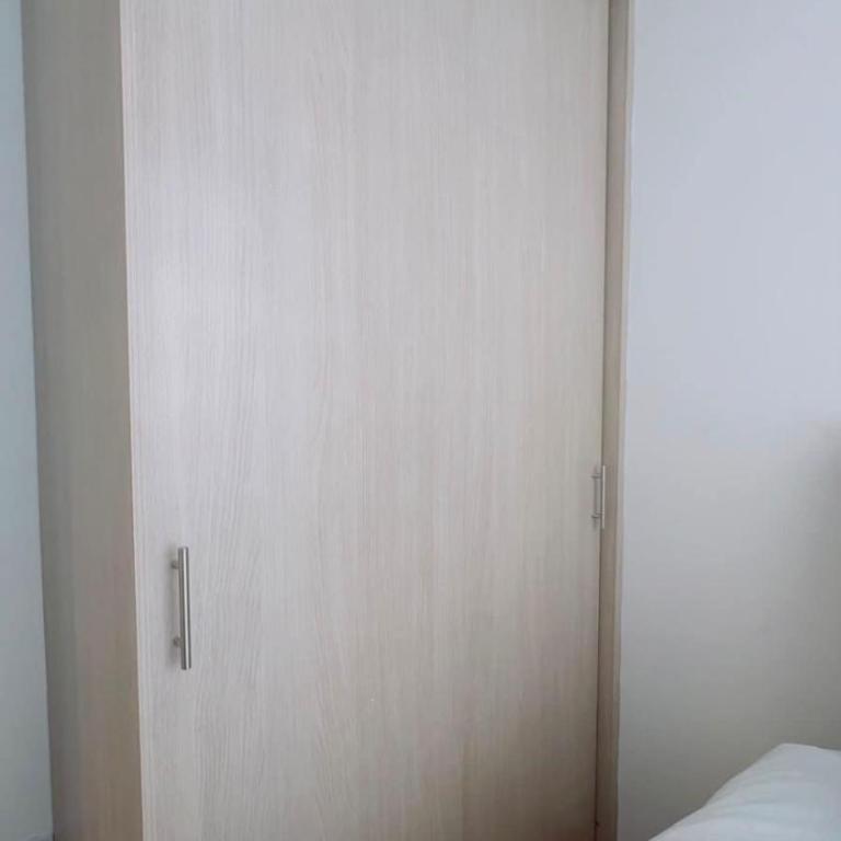 Cozy apartment near the airport - Three-Bedroom Apartment - 23