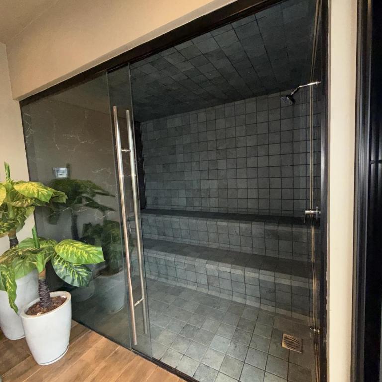 Luxury apartment in Equipetrol - Balcony, Pool, Gym - One-Bedroom Apartment - 25