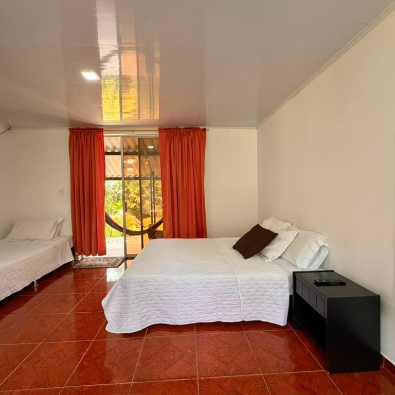 Hotel Campestre Nogal de Cafetal - Habitación Familiar con terraza - 9
