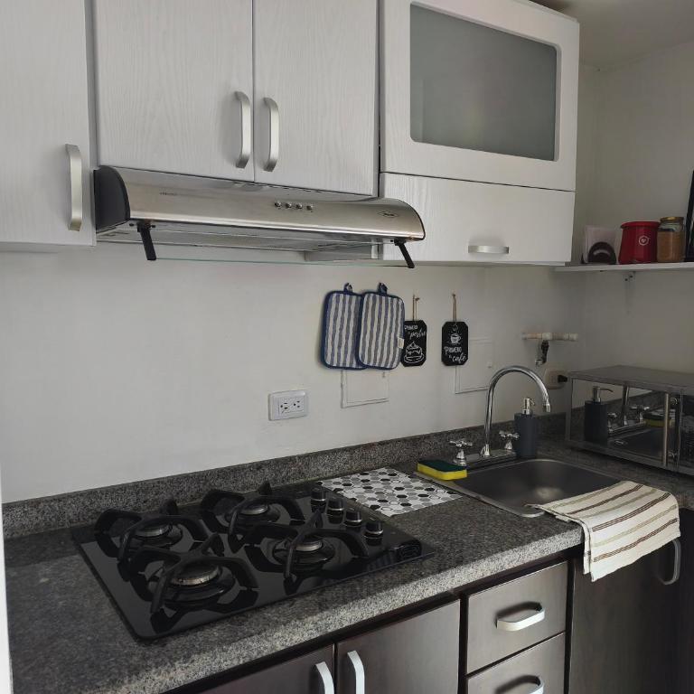 Aparta estudio Las Orquídeas - Norte de Bogotá cerca a Estación Toberin y Calle 161 - Apartamento de 1 dormitorio - 6