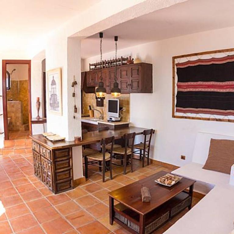 Alojamiento Iluminoso de 5 habs - Villa con piscina privada - 8