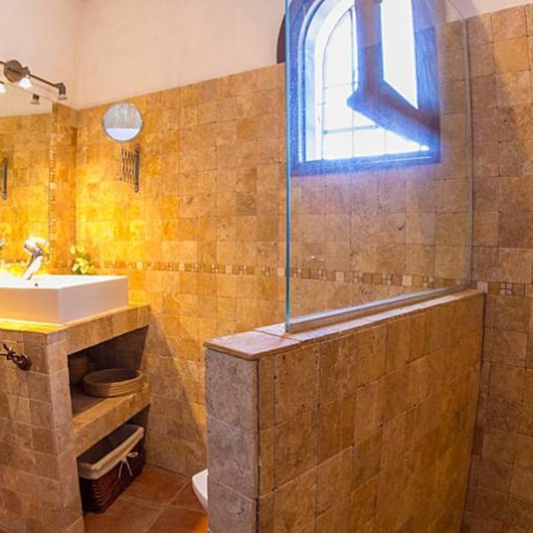 Alojamiento Iluminoso de 5 habs - Villa con piscina privada - 15