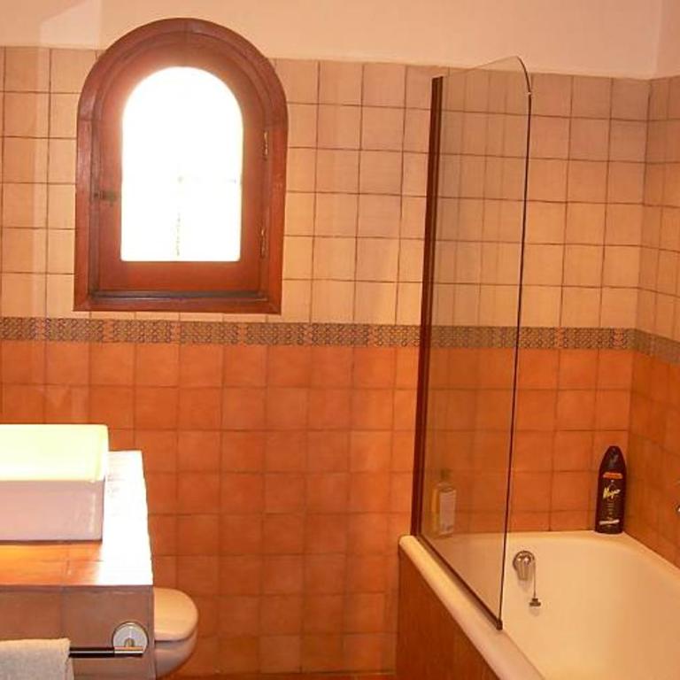 Alojamiento Iluminoso de 5 habs - Villa con piscina privada - 26