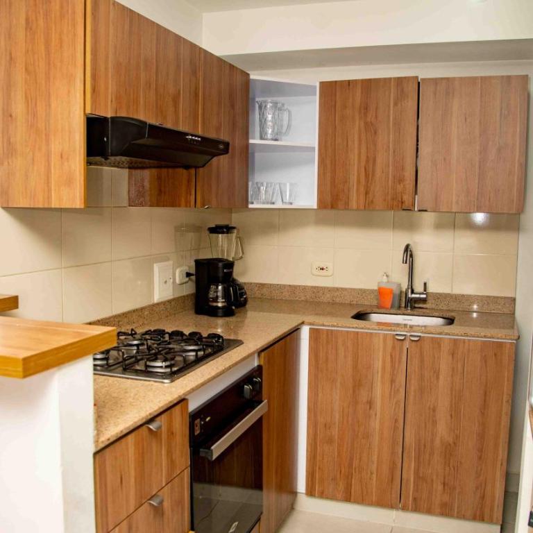 Apartamentos en el Sur de Cali, parqueadero propio, piscina, wifi - Three-Bedroom Apartment - 21