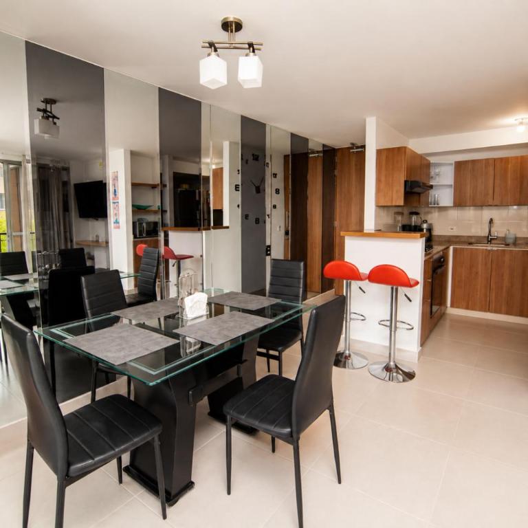 Apartamentos en el Sur de Cali, parqueadero propio, piscina, wifi - Three-Bedroom Apartment - 20
