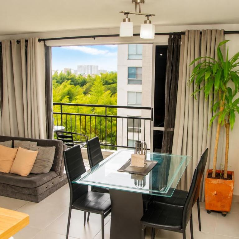 Apartamentos en el Sur de Cali, parqueadero propio, piscina, wifi - Three-Bedroom Apartment - 29