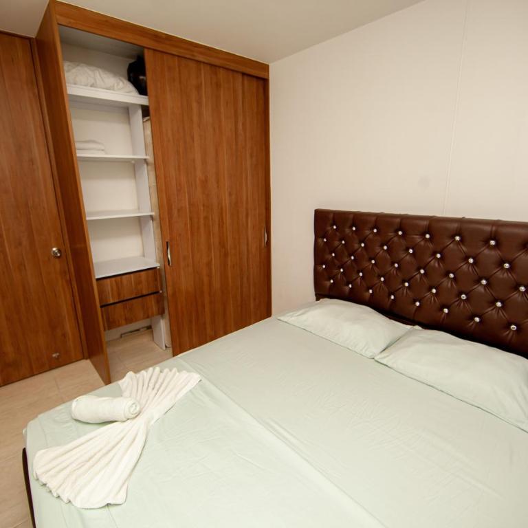 Apartamentos en el Sur de Cali, parqueadero propio, piscina, wifi - Apartment with Mountain View - 28