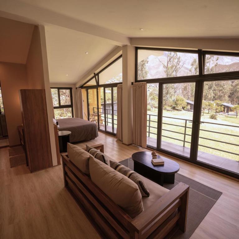 Earth Tones Tiny Homes & Suites - King Suite with Balcony - 10