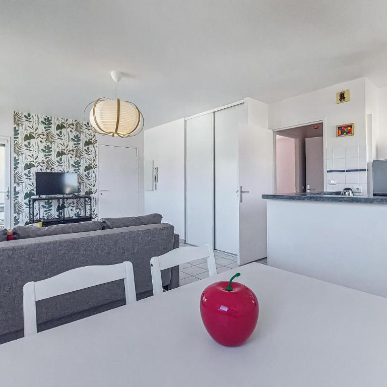 Charmant Appart Proche Plage - Appartement 1 Chambre avec Balcon - 6