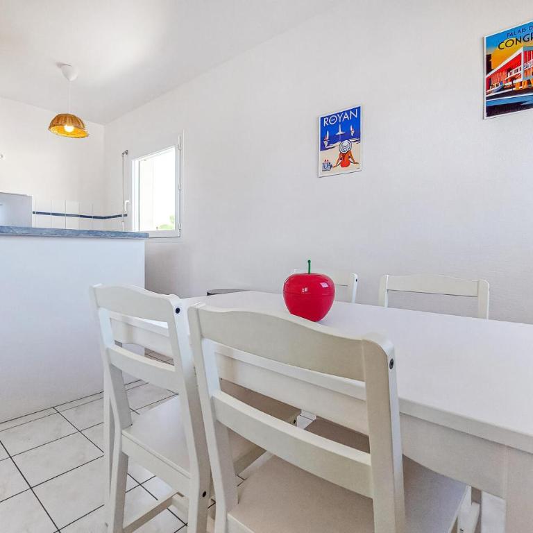 Charmant Appart Proche Plage - Appartement 1 Chambre avec Balcon - 7