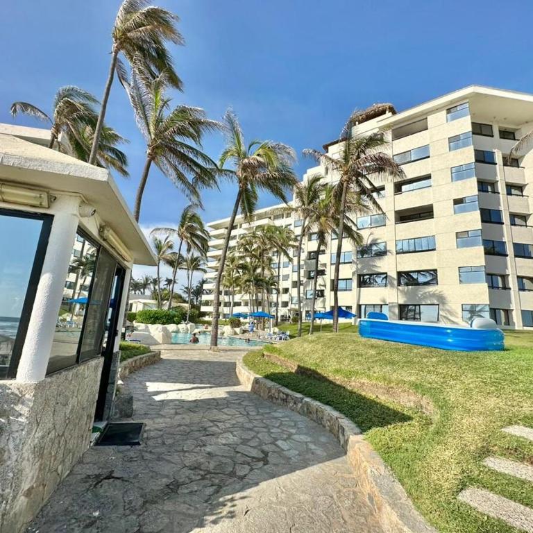 Oceanfront in Punta Diamante with a pool - Apartment mit 3 Schlafzimmern - 22