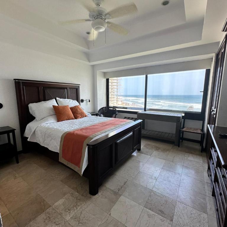 Oceanfront in Punta Diamante with a pool - Apartment mit 3 Schlafzimmern - 39
