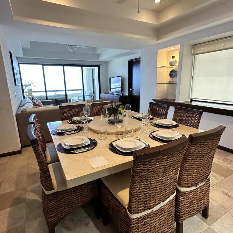 Oceanfront in Punta Diamante with a pool - Apartment mit 3 Schlafzimmern - 56