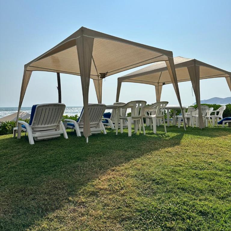 Oceanfront in Punta Diamante with a pool - Apartment mit 3 Schlafzimmern - 61